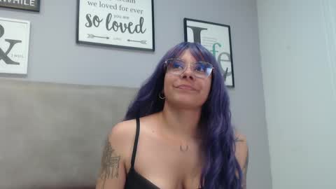 valevicious online show from September 18, 6:45 pm