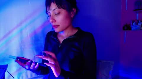 valkiry_ online show from November 22, 10:51 pm