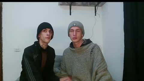 Vamp Noah and Dan online show from February 23, 2:40 am