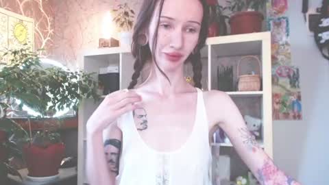 Mollyy Valentine online show from August 2, 10:22 pm