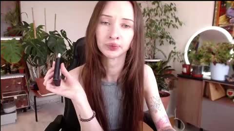 Mollyy Valentine online show from April 18, 6:59 am