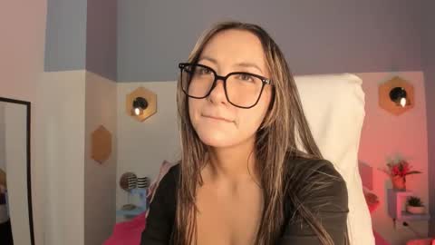 vanelope_evans_ online show from January 18, 1:31 pm