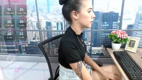 VANESA online show from September 26, 6:05 pm