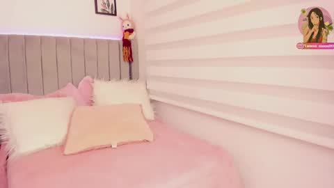 vanesa_moon_ online show from February 24, 1:30 am