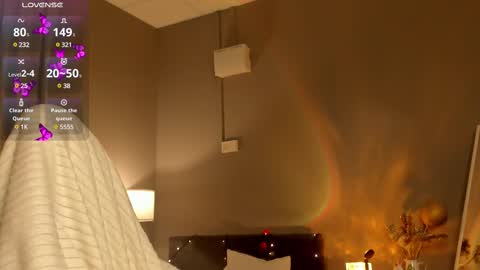 Vanessa Walters online show from February 12, 2:56 am