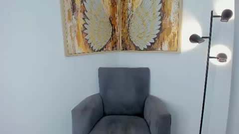 vanessa_wild1 online show from July 15, 8:24 pm