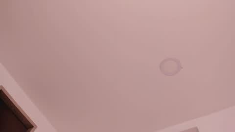 vanessajohnsonn online show from April 16, 2:00 am