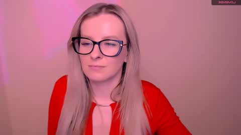 Mia online show from March 10, 6:56 pm