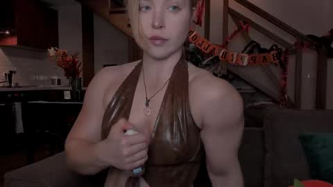 Snapshot of vanillalivitski chatting on October 23, 3:57 pm Vanilla online show from October 23, 3:57 pm