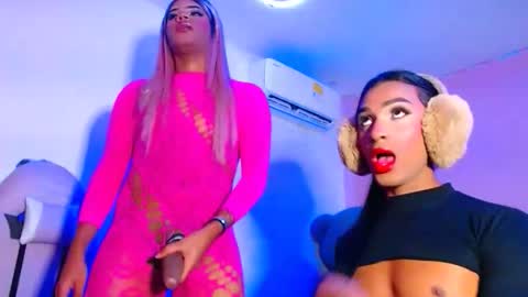 vannesa01 online show from March 14, 8:24 pm