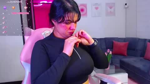 Snapshot of vannessa_shy chatting on January 24, 12:20 am Vanesa online show from January 24, 12:20 am