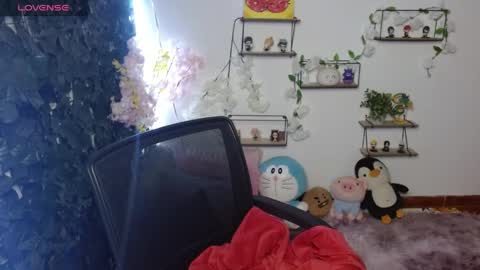 vane online show from April 14, 8:23 pm