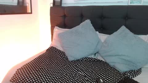 vane online show from October 17, 10:03 pm