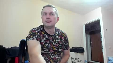 Snapshot of vano_822 chatting on October 2, 8:18 pm vano_822 online show from October 2, 8:18 pm
