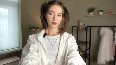 Charline online show from April 19, 10:05 am