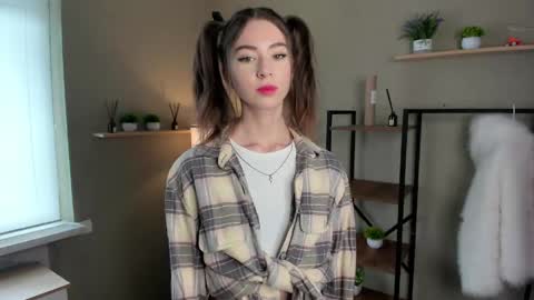 Charline online show from April 17, 9:44 am