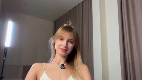 Heeeeey Im Hanna the art of tease  online show from November 21, 4:05 pm