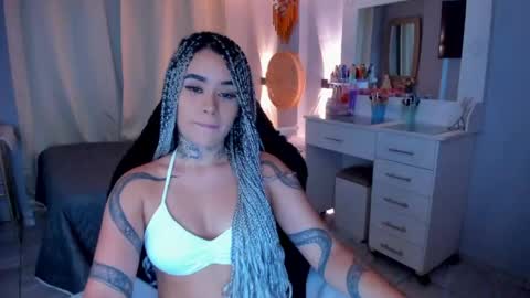 Vayolett Bass online show from April 27, 6:44 am