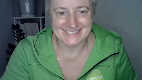 vea_motty online show from April 18, 7:07 pm