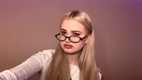 Monika online show from November 27, 6:04 pm