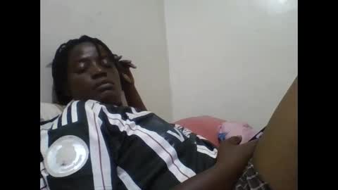 Vee tommy online show from April 18, 6:32 pm