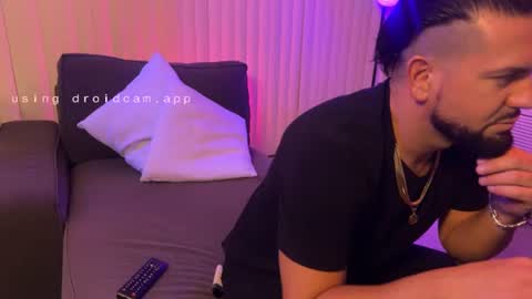 VeeDeeDuo online show from February 5, 9:13 am