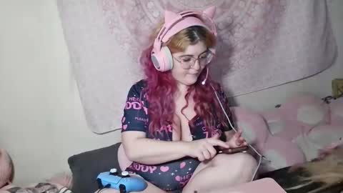 Veronica Lehane online show from January 12, 12:45 pm