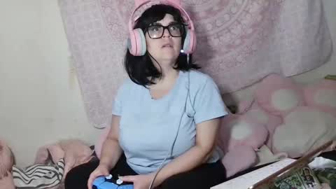 Veronica Lehane online show from October 11, 12:21 pm