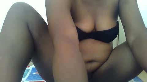 veev_1 online show from April 17, 10:06 am