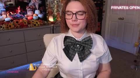 vegas_romance online show from November 3, 12:44 am