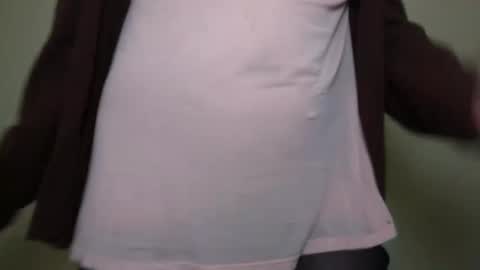 velira_ online show from January 8, 4:40 am