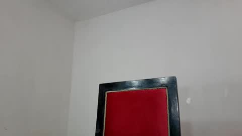 velk_hot1 online show from March 11, 3:34 pm