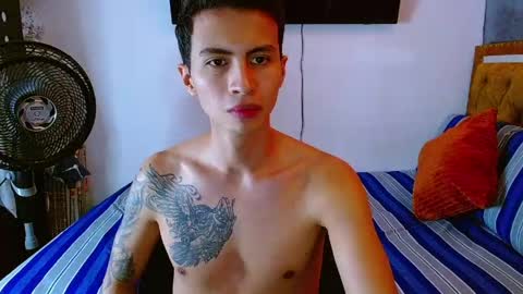velk_hot1 online show from May 20, 2:23 pm