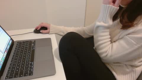 Velvet Desiree online show from February 4, 6:01 pm