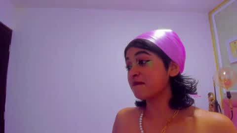velvet_giirll online show from July 15, 1:05 pm