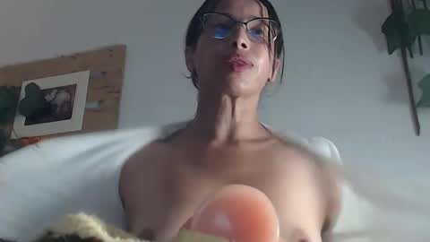 Andrea online show from May 22, 9:54 pm