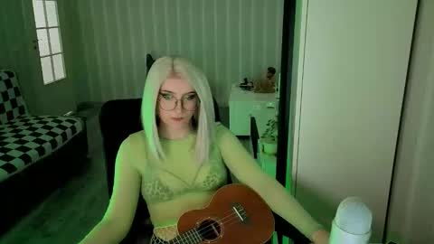 Violet online show from February 25, 11:03 am