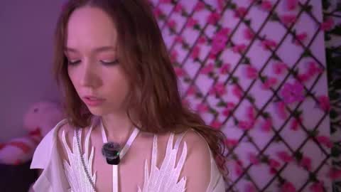 Polly online show from November 4, 6:20 pm