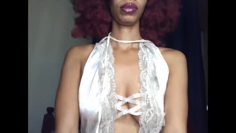 velvetbrownn online show from April 20, 12:41 pm