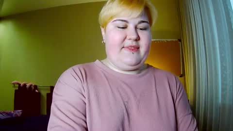 velvetcandy_ online show from July 29, 7:30 am