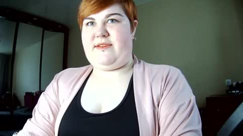 velvetcandy_ online show from June 18, 9:36 am