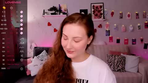 Mia online show from April 19, 8:48 am