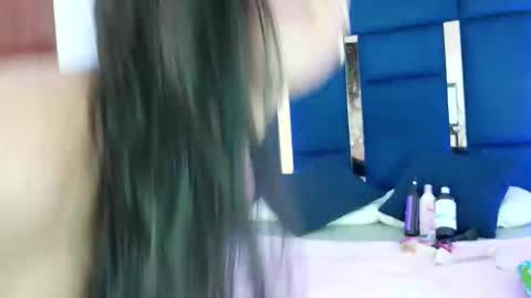 Velvet online show from April 9, 1:06 pm