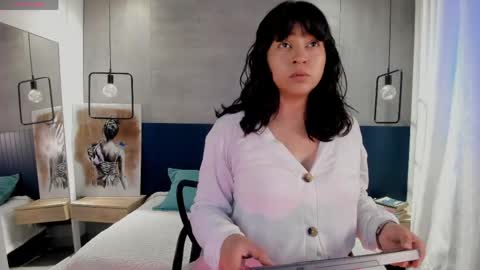 velvettease_ online show from March 23, 12:32 pm