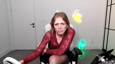 VelvetTGirl online show from February 24, 1:52 am