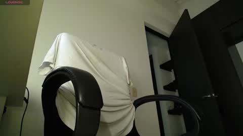 Venelope 3 online show from February 19, 2:54 am