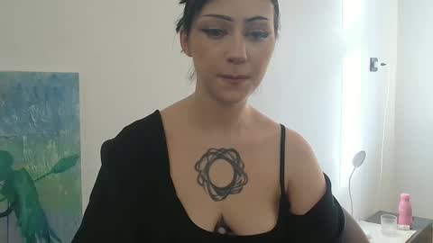 Naly online show from October 8, 1:39 pm