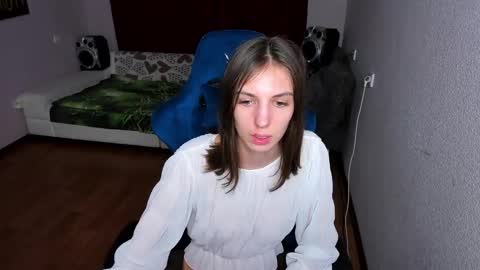 veneradi615 online show from February 15, 6:44 pm