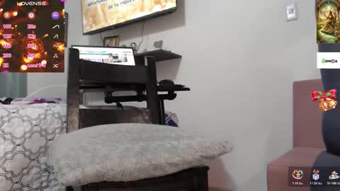 HI IM VENUS SMALL BOOBS  BIG HEART WARM PUSSY online show from December 21, 9:54 pm