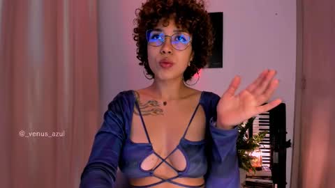 Snapshot of venus_azul chatting on October 18, 11:09 pm JulietaIndependent Model  venus azul online show from October 18, 11:09 pm